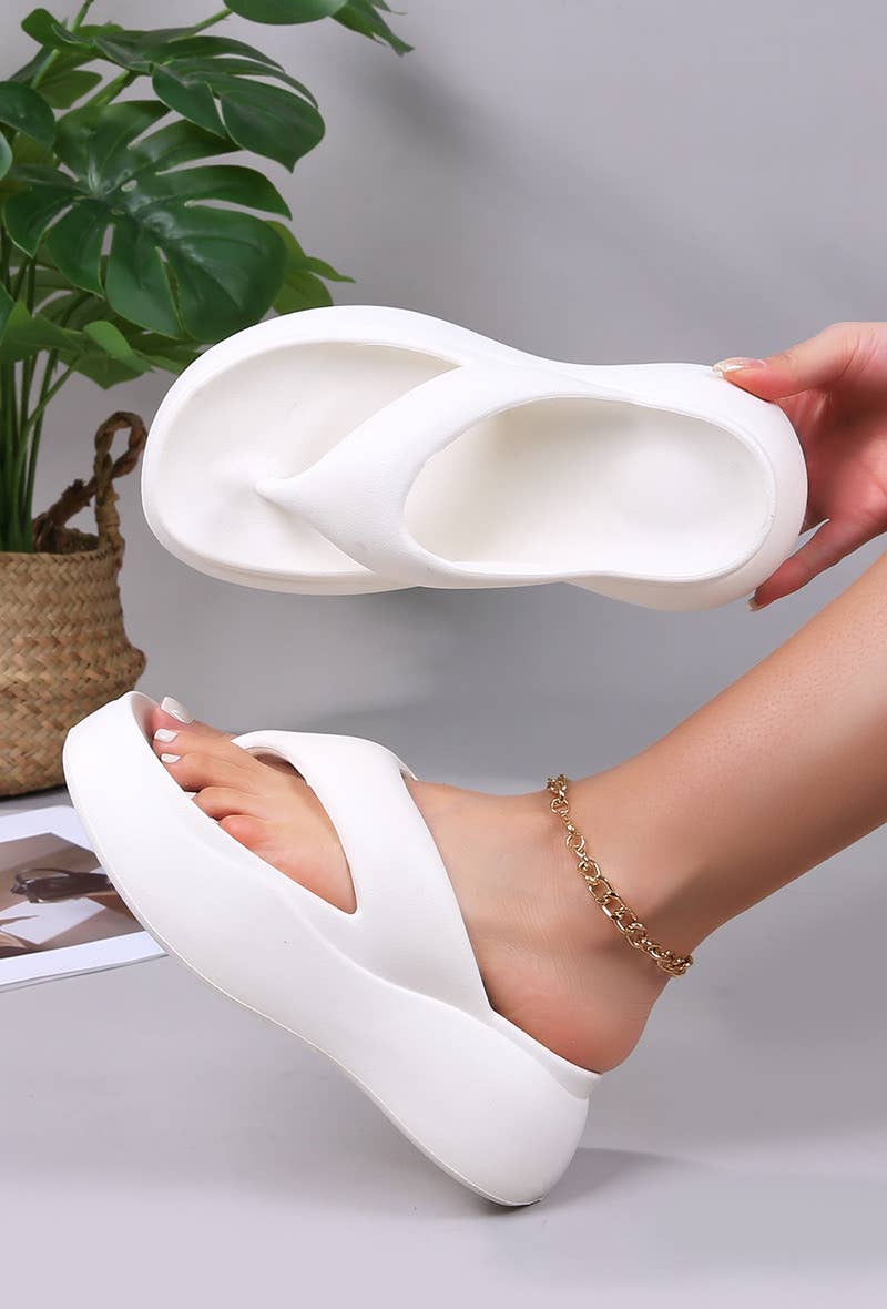 BELLICY / Cink-me - Venta al por mayor Chanclas - Mujer - Chanclas con plataforma en EVA suave, modelo 8KG-21