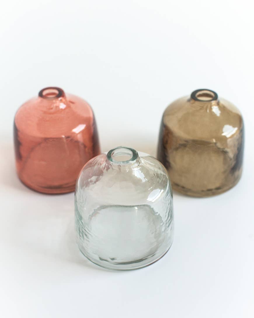 Creative Women - Vente Vases - Vase à bouton en verre soufflé martelé Bella1