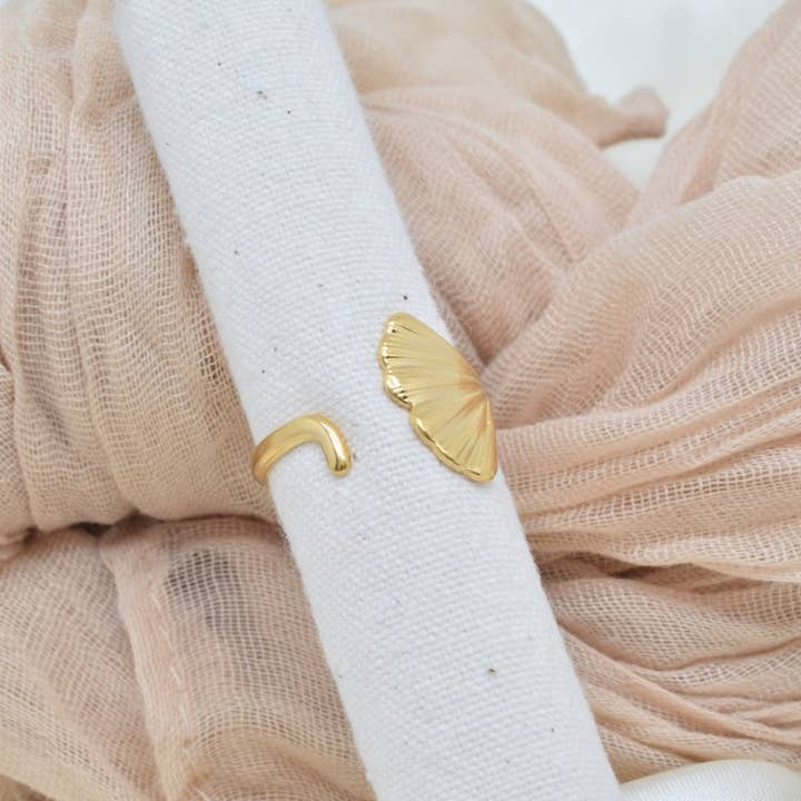 Kapyco - Wholesale Band/Stacked Ring - Ginkgo leaf ring in stainless steel - BG3102711