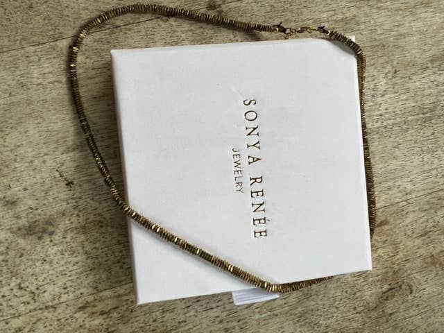 Sonya Renee Jewelry - Wholesale Kralen/parelketting - Tucker bronzen gouden vierkante ketting met koperen kralen3