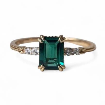 Anillo de esmeralda talla esmeralda con diamantes para venta al por mayor de GEMPARA