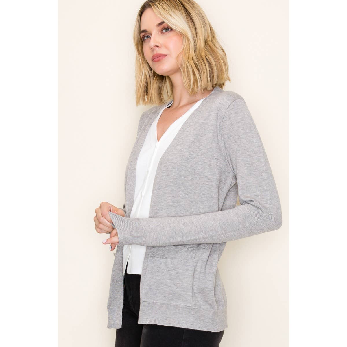 STACCATO - Vendita all'ingrosso Cardigan - Donna - CARDIGAN MAGLIONE SCOLLO A V 2FER18
