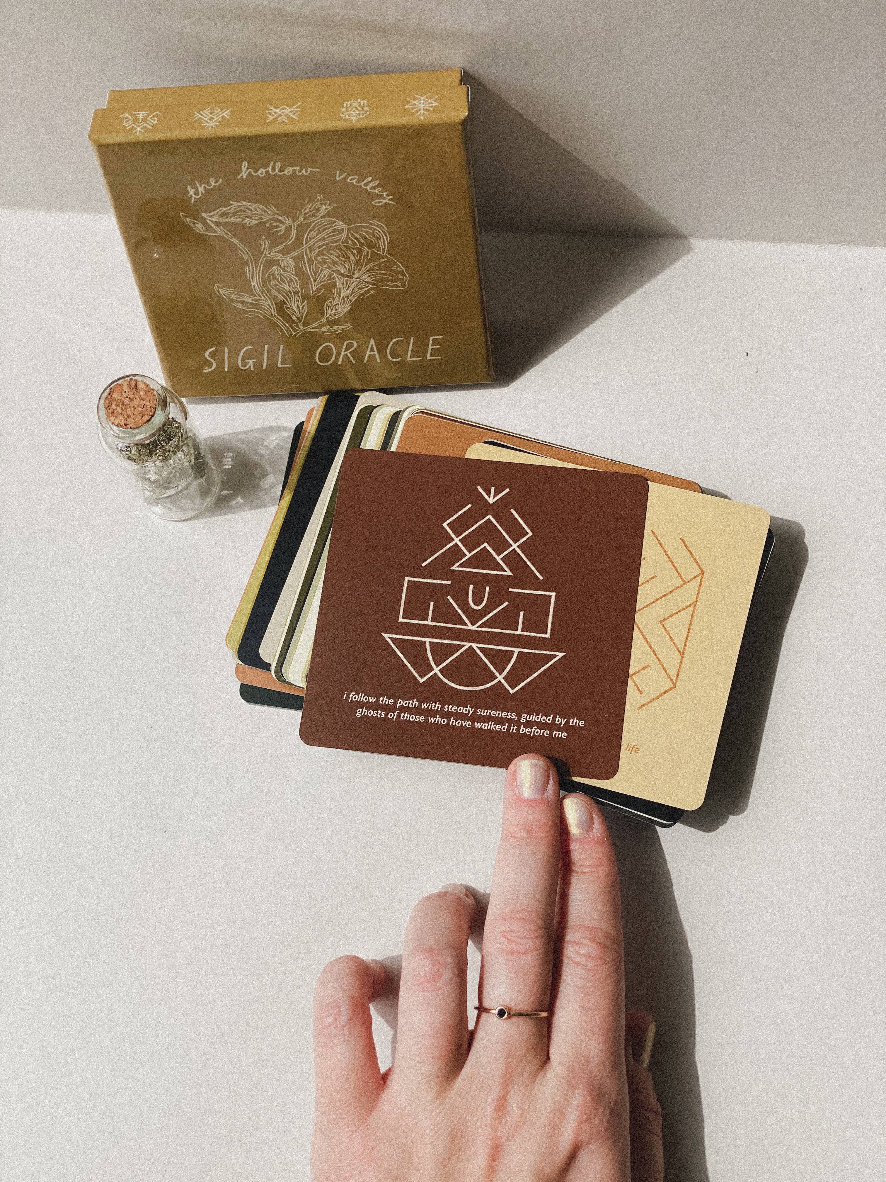 The Hollow Valley - Wholesale Tarot Cards - Hollow Valley Sigil Oracle8