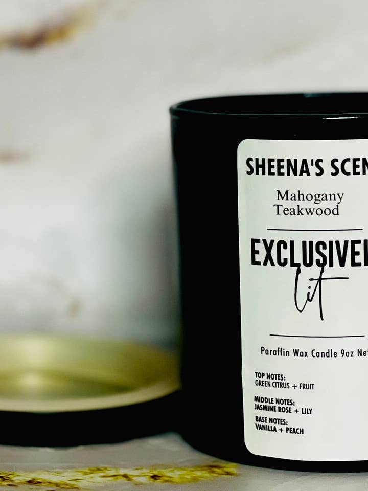 Candela in paraffina in legno di teakwood mogano da 12 once | Ricco aroma e calore legnosi per la vendita all'ingrosso da parte di Sheena’s Scent