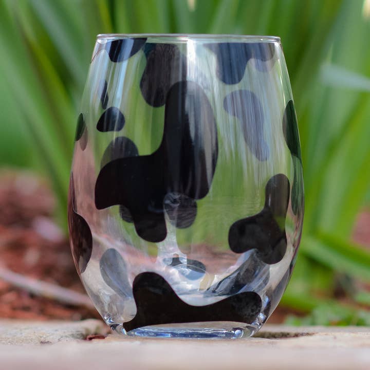 Verre à vin imprimé vache pour la vente par JustJennaJThings