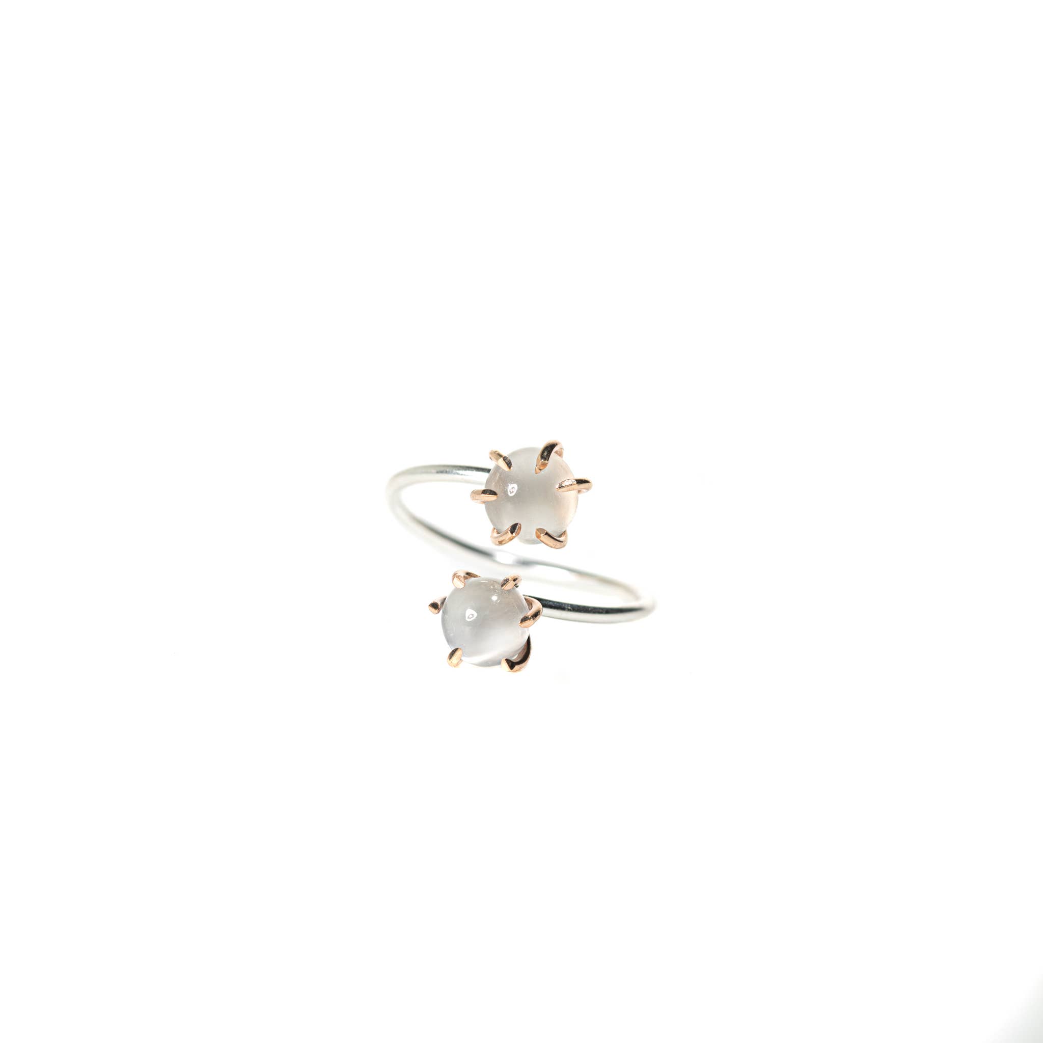 Made Designs - Vente Bague avec plusieurs pierres - Bague infini en or 14 carats en pierre de lune0