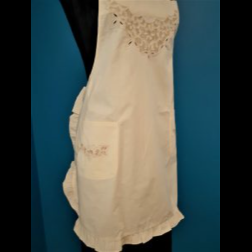 Eastern Sunrise Lace And Linens Inc. - Wholesale Apron - Retro Apron 1950 Style Ecru Embroidery1