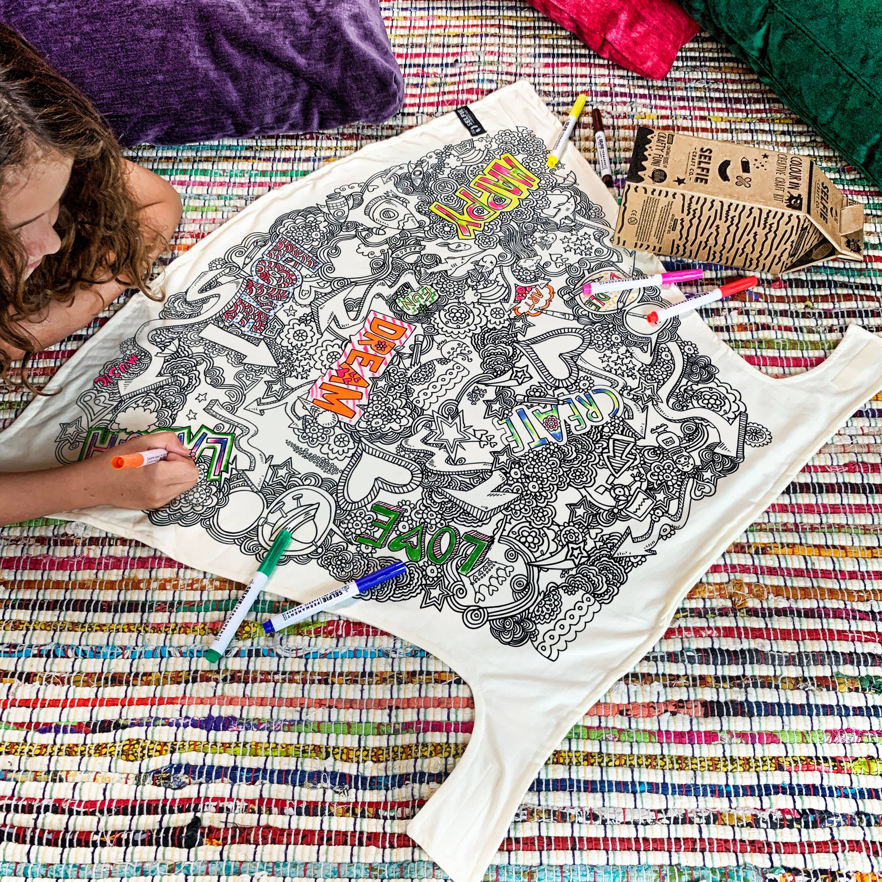 Selfie Craft Co - Vendita all'ingrosso Mantella - Bambini - Positività alimenta il colore nel mantello2