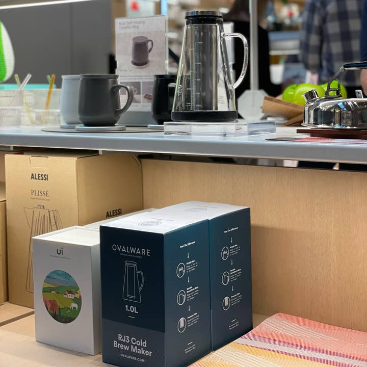 Ovalware - Wholesale Coffee Machine - Airtight Cold Brew Iced Coffee Maker Pitcher and Tea Infuser with Spout | 1.0L 1