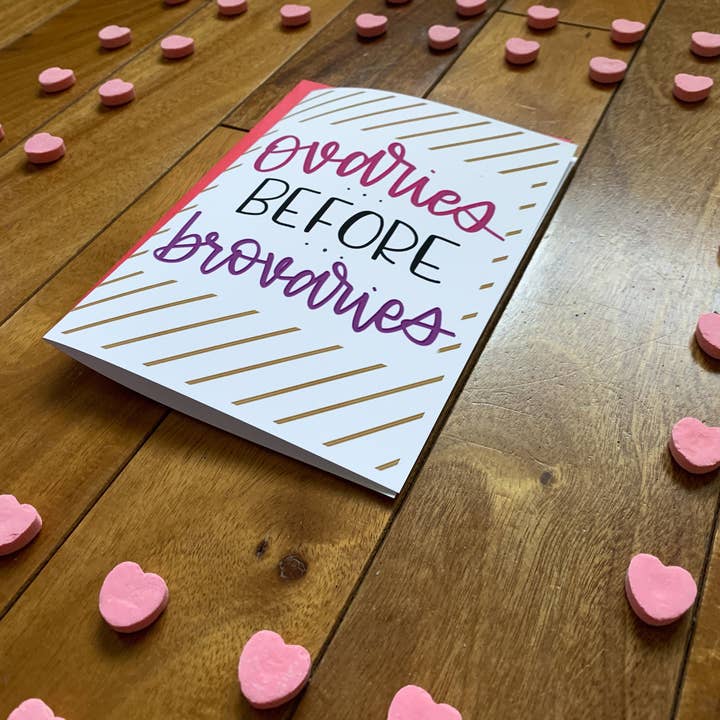 Stone Donut Design, LLC - Vendita all'ingrosso Biglietti per San Valentino - Biglietto di San Valentino con ovaie Before Brovaries Snarky fatto a mano