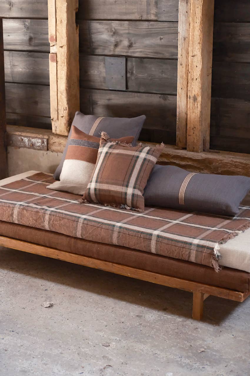 Libeco Home - Wholesale Throw Pillow Cover - Rowan Pillow cover Check 63x63cm 100% linen2