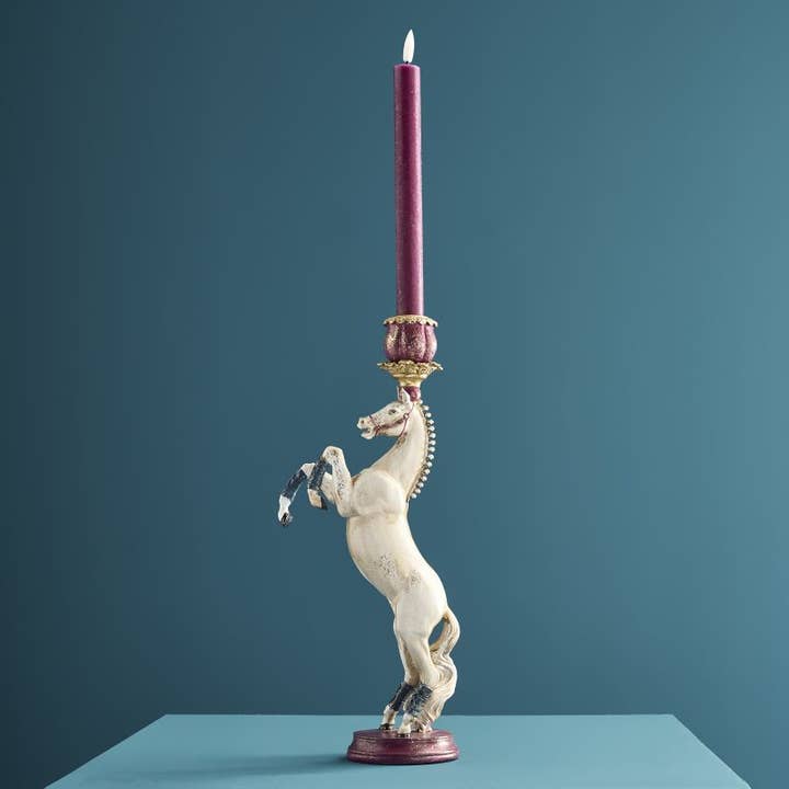 Lysestage Cirkushest, Hvid Polyresin, 15 x 9,5x35,5 cm for engroshandel hos WERNS