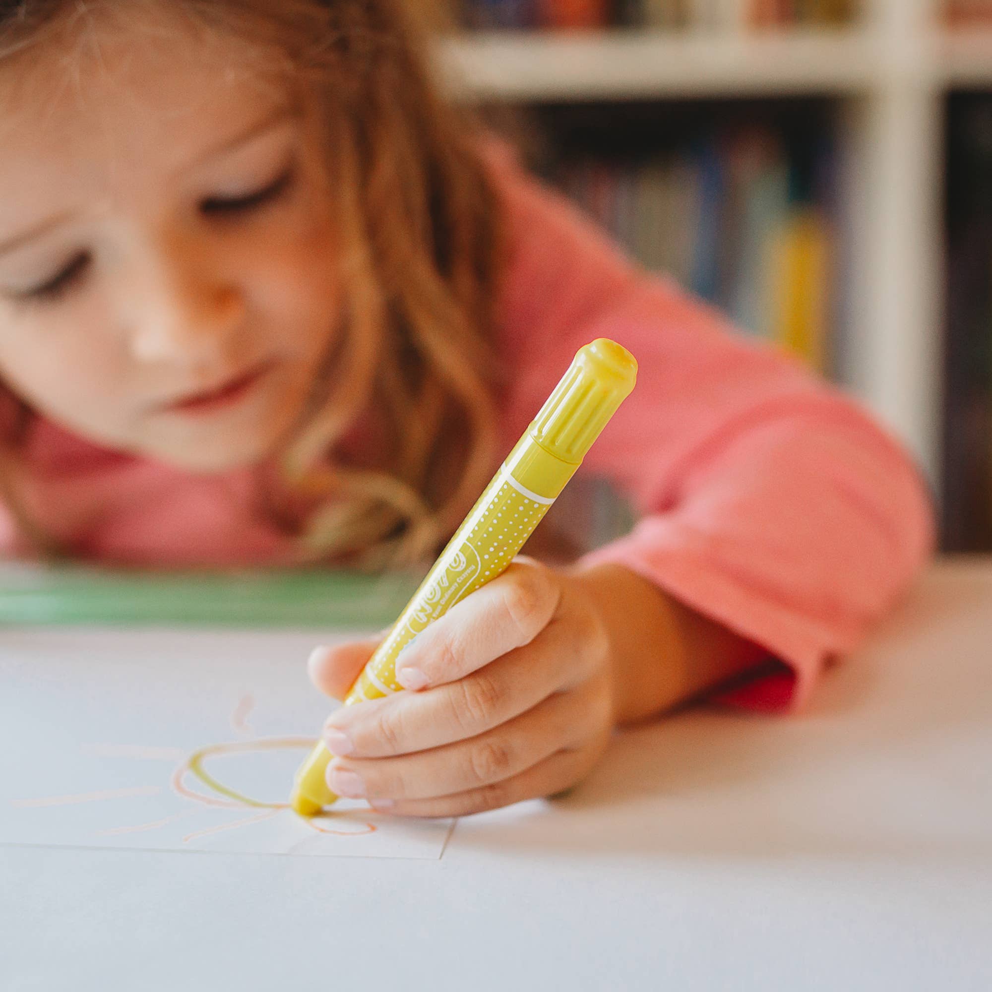 Doodle Hog - Wholesale Crayons - Kids & Baby - Not Your Ordinary Crayons - 12 Colors Gel Crayons5