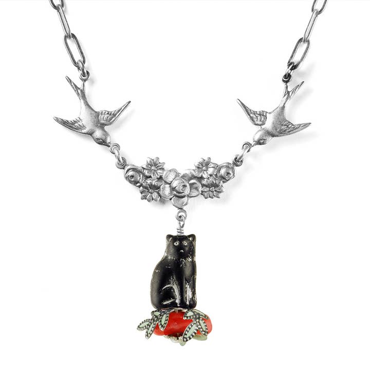 NoMonet - Wholesale Pendant/Charm Necklace - Fairyland: Birds Shooing Cats on Coral or Pearl Necklace