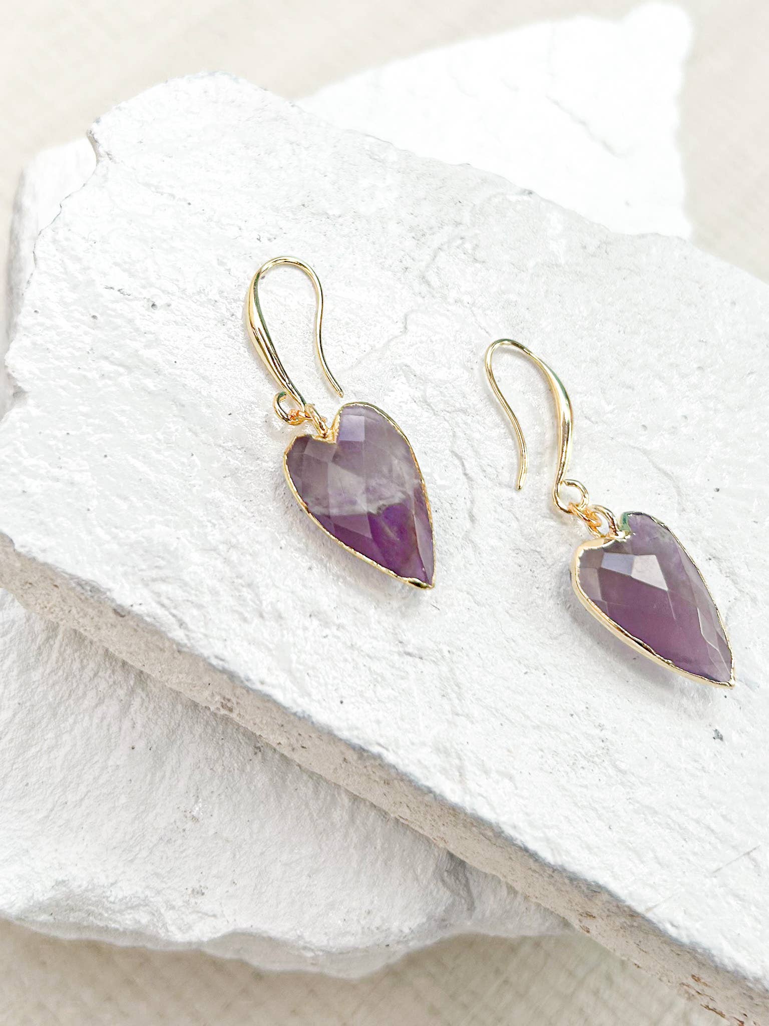 Roc Jewellery - Wholesale Dangle Earrings - Amethyst Heart Gold Plated Earrings