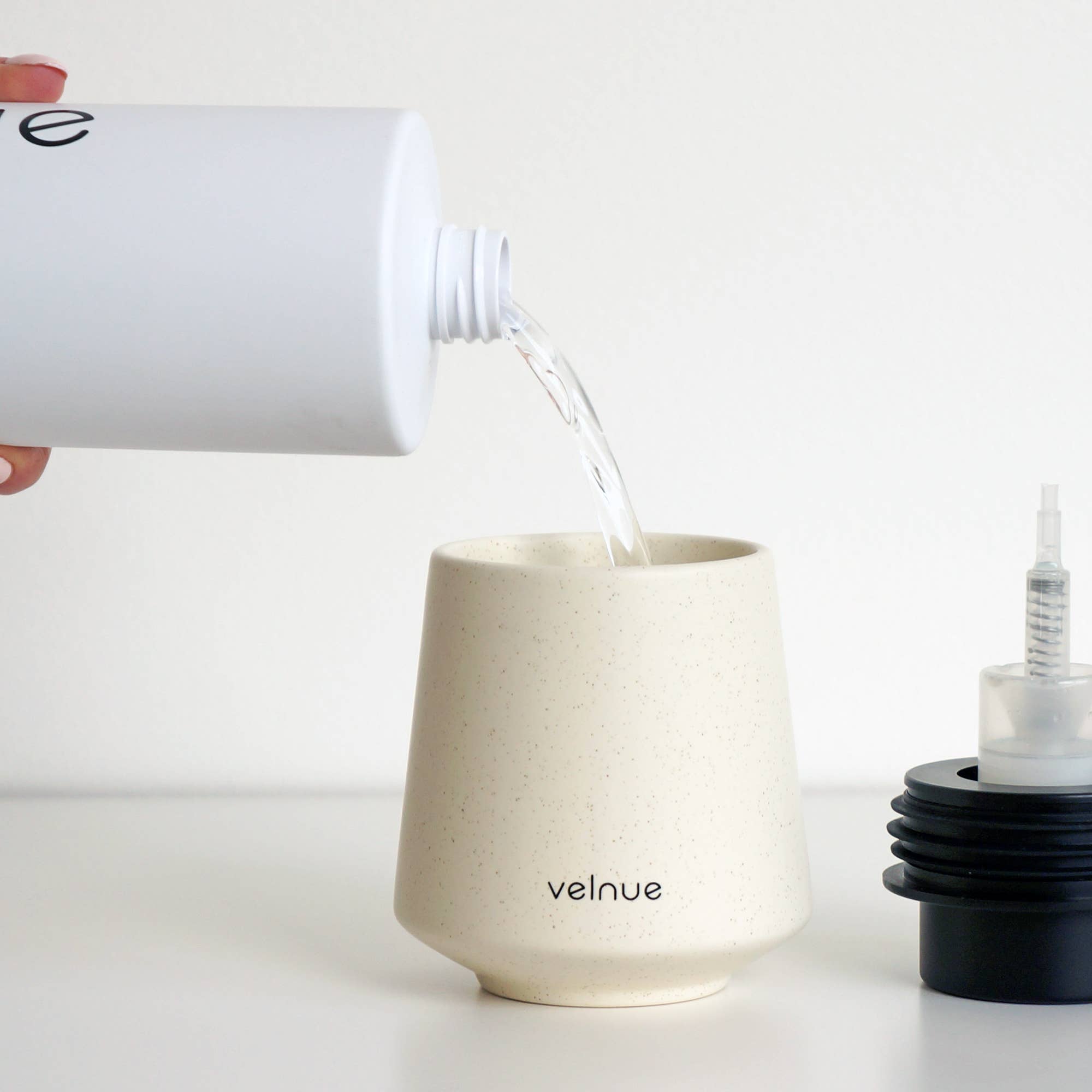 Velnue - Wholesale Soap Dispenser - Foaming Ceramic Hand Soap and Sanitizer Dispenser | Eggshell3