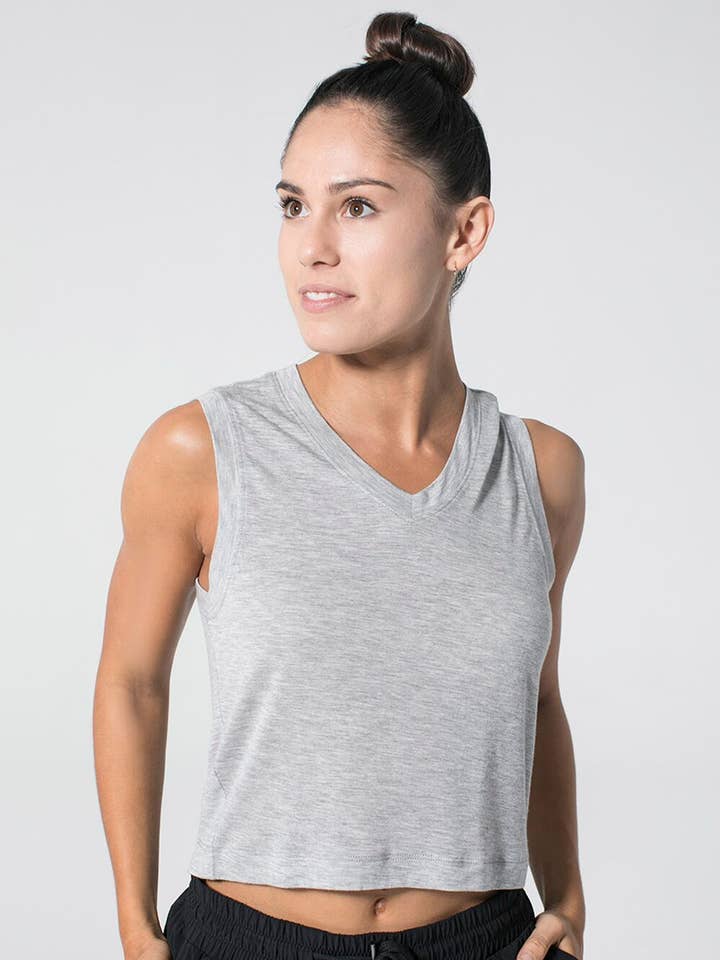 T-shirt grigia Miami Hit per la vendita all'ingrosso da parte di 925fit