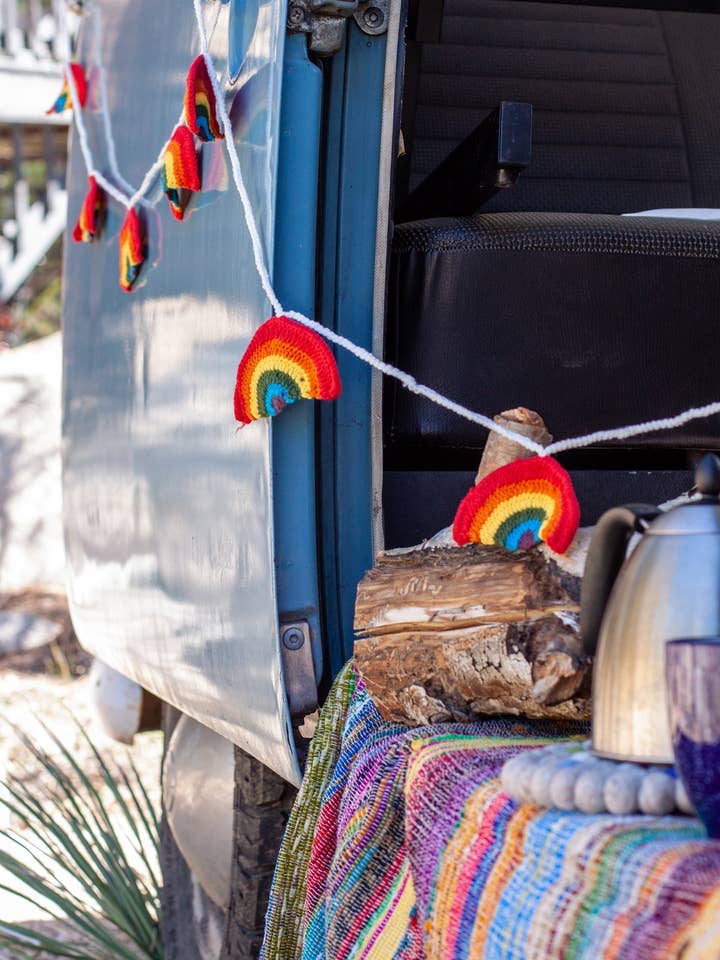 Artisans Garland Sunflower for wholesale by Lakhays Collection Inc.