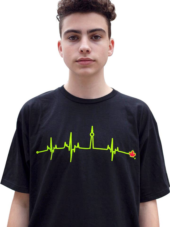 Camiseta HBTO negra/verde para venta al por mayor de HeartBeats T.O.