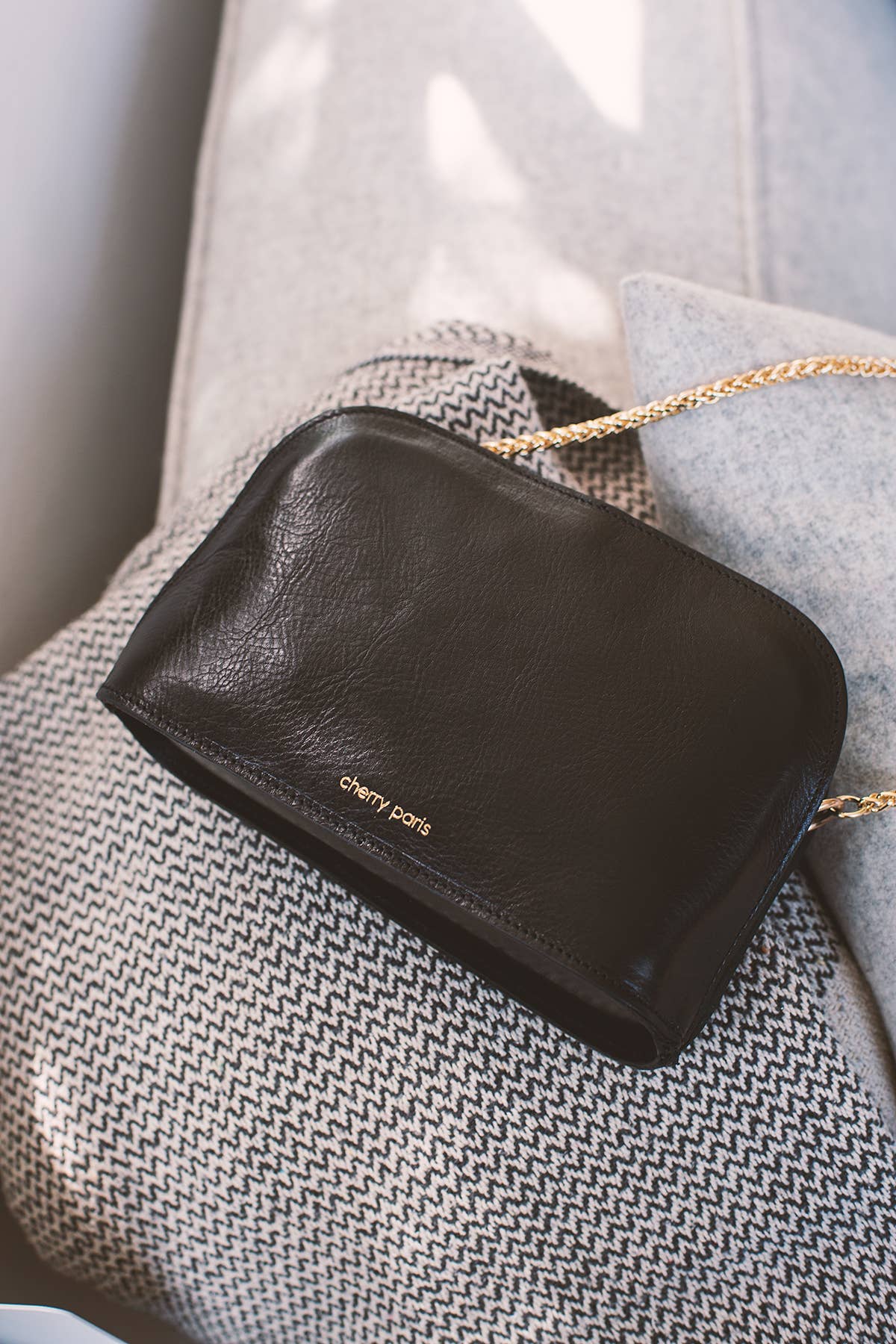 Cherry Paris - Vendita all'ingrosso Borsa a tracolla - Donna - Borsa a tracolla DEBORAH in pelle di vitello - modello 401318