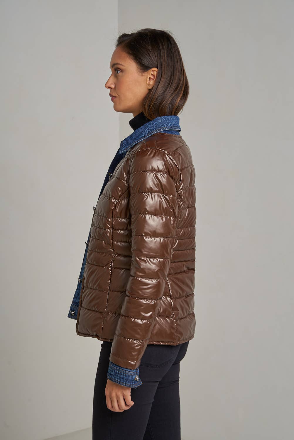 Attrait Paris - Wholesale Pufferjack - Dames - Kenza metalen jeansjack van twee materialen38