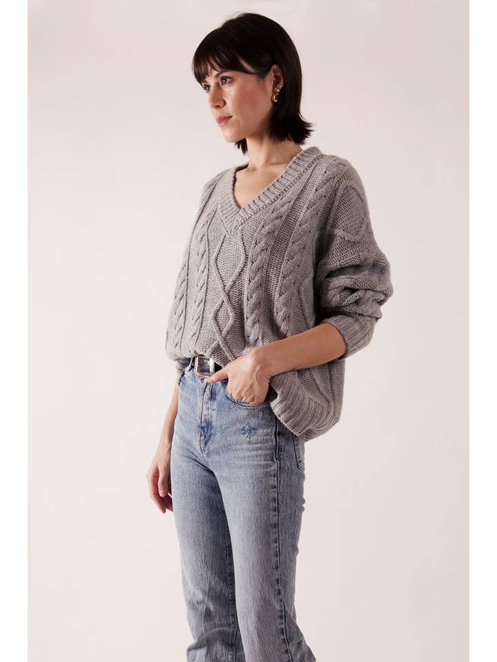 JULIA PARIS - Wholesale Knit Sweater - Women's - Oversized twisted knit V-neck sweater in wool blend5