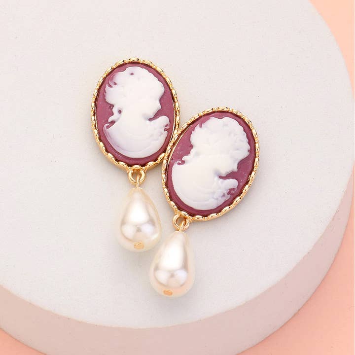 Sensibling Corp. - Wholesale Dangle Earrings - Teardrop Pearl Dangle Cameo Earrings2