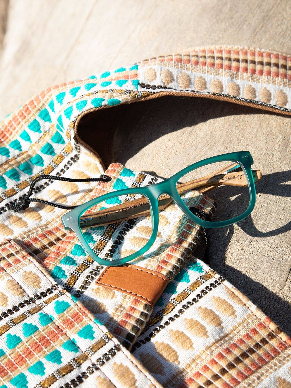 Blue Planet Eco-Eyewear – wholesale Glasögon - Unisex – BP20862 - Seaglass-Matt Teal /Valnötsträ /Blått Ljus Linser6