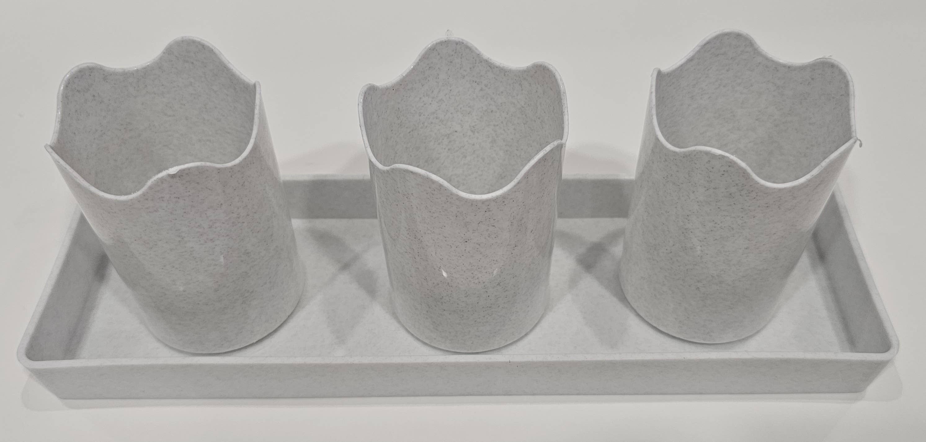 Austin Planter - Wholesale Plant Pot - Wavy 2-inch APW Flower 3-Pots with 1-Rectangle Saucer12