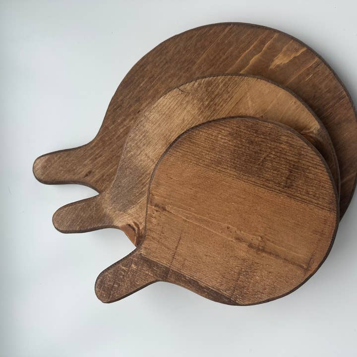 Heartland Designs - Wholesale Decorative Tabletop Object - Round board with handle