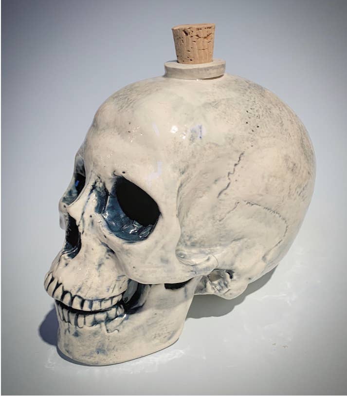 Wrong World Ceramics - Wholesale Decanter - Skull Decanter1