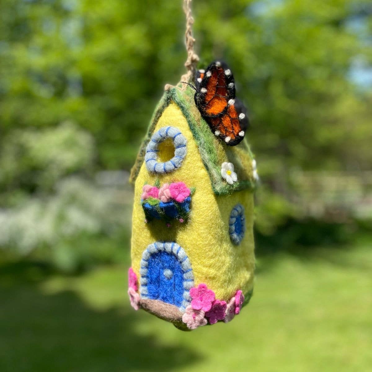 dZi Handmade - Wholesale Bird House - Monarch Cottage Birdhouse1