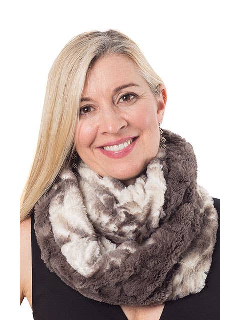 PANDEMONIUM - Wholesale Fur/Faux Fur Coat - Women's - Double Cowl Shrug - Assorted Faux Furs9