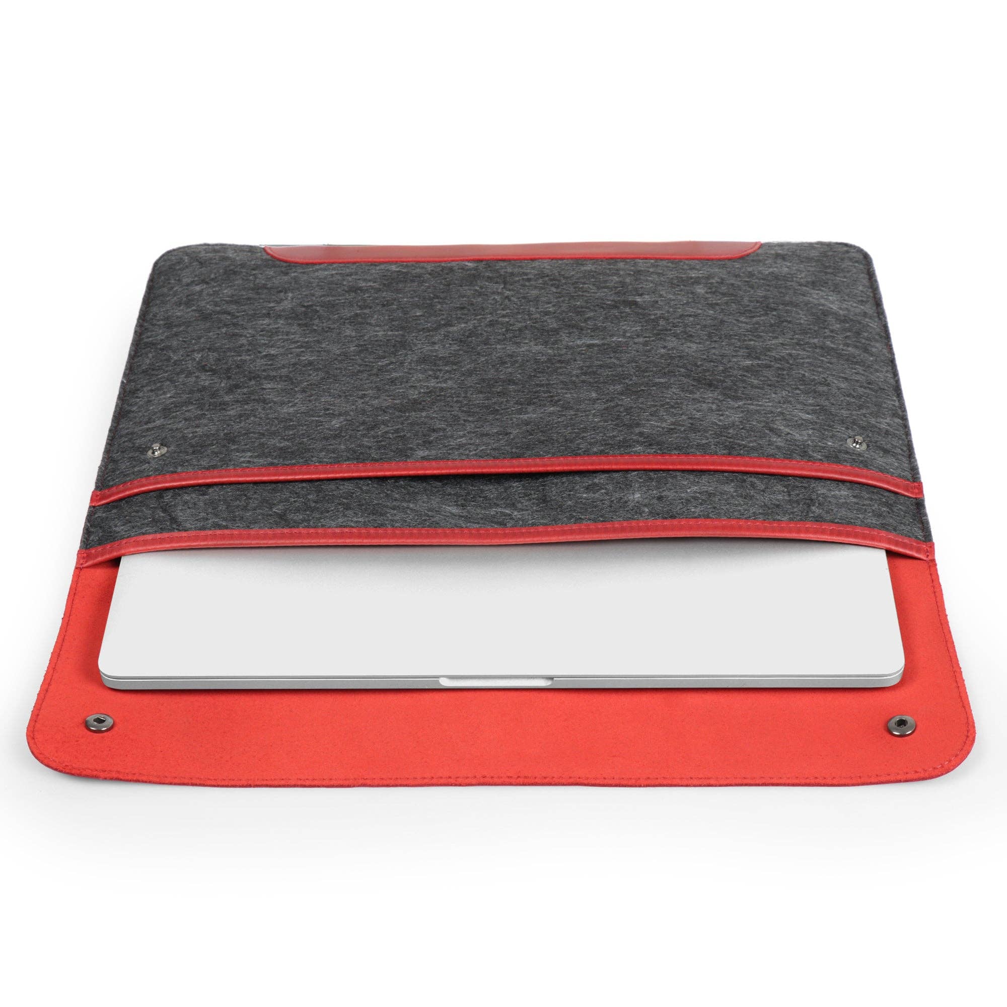 Londo – wholesale Laptop/tablet case – Unisex – MegaGear Fine Leather and Fleece Sleeve Bag for MacBook Pro, MacBook Air and iPad Case50