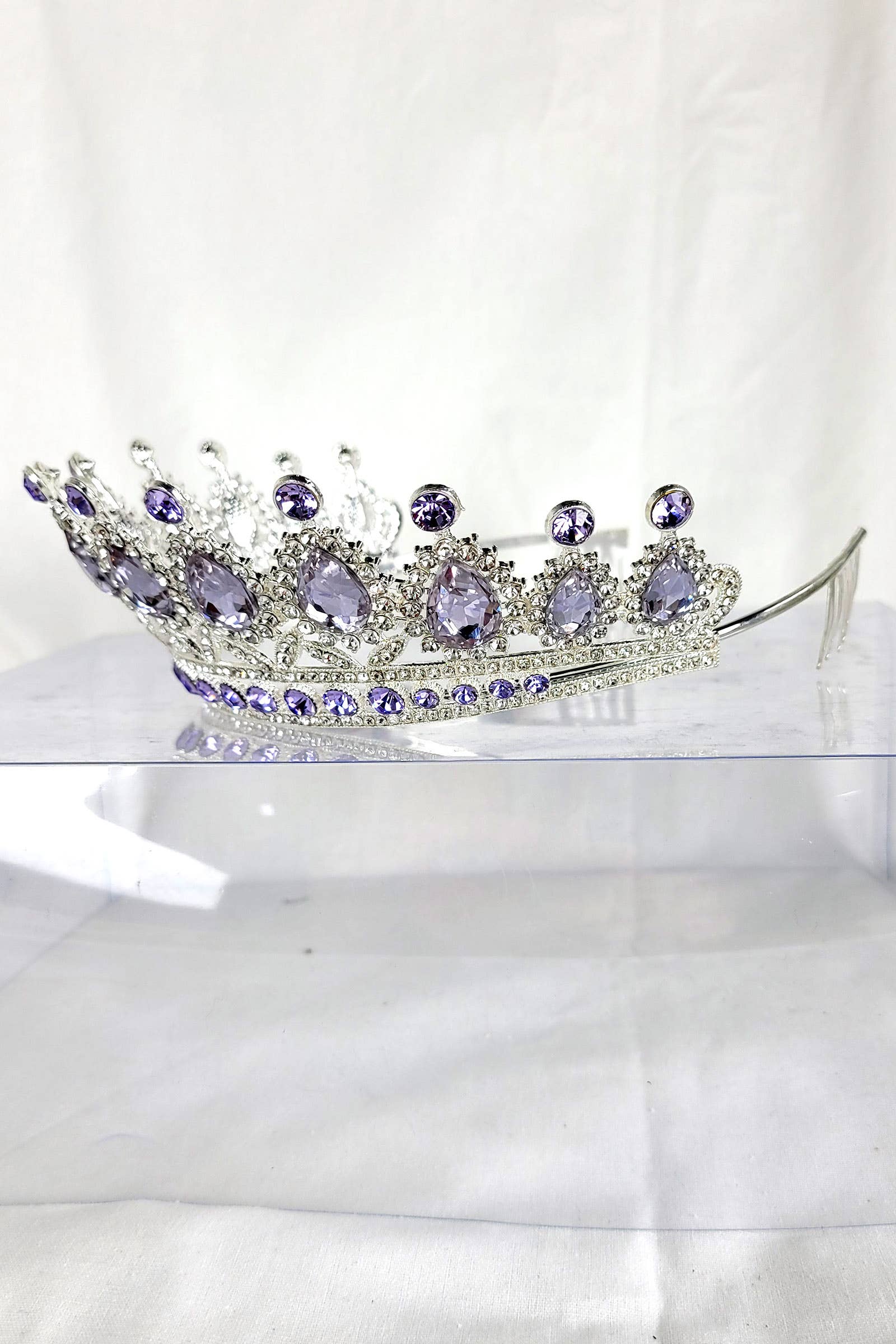 Chicas - Wholesale Tiara - Women's - One Size Fits All Metal Tiara With Jewel Rhinestones HT879-42