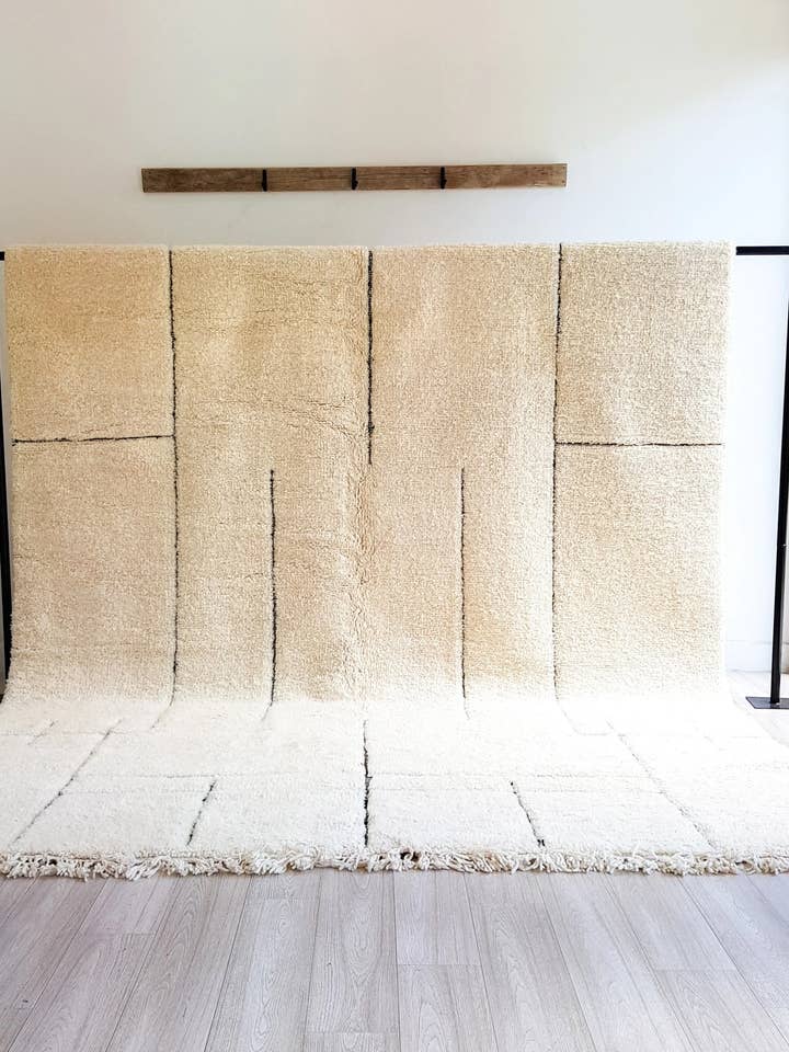 Hand tufted White & Black Moroccan Shag Rug, Large area rug for wholesale by BerberNest