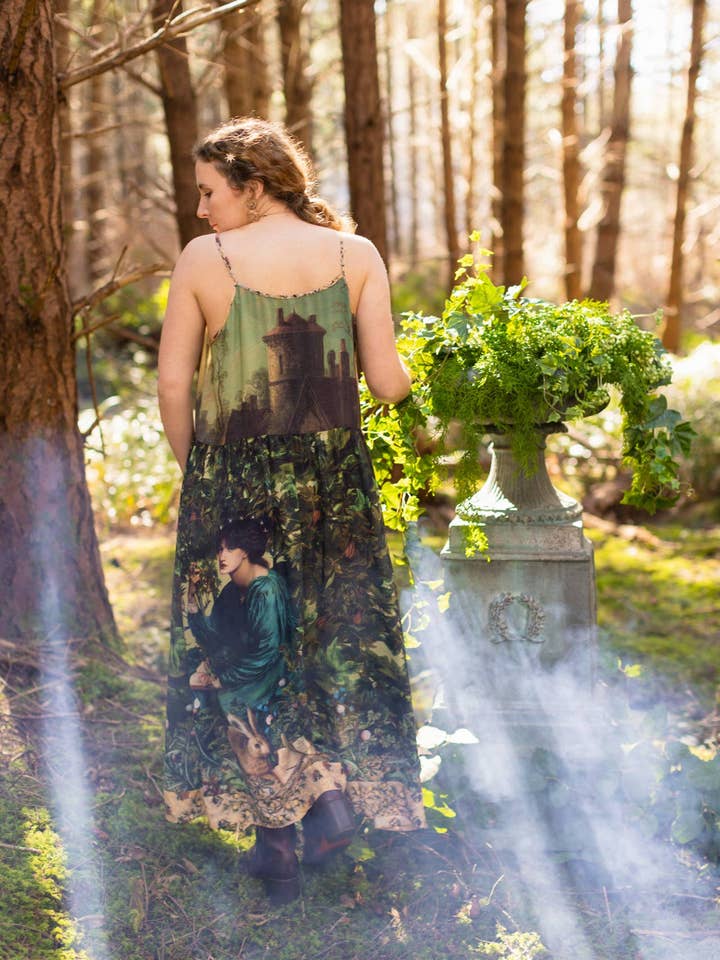 Bella Notte Bohéme Abito Lungo Maxi Slip con Luna e Coniglio per la vendita all'ingrosso da parte di Market of Stars (Worldwide)