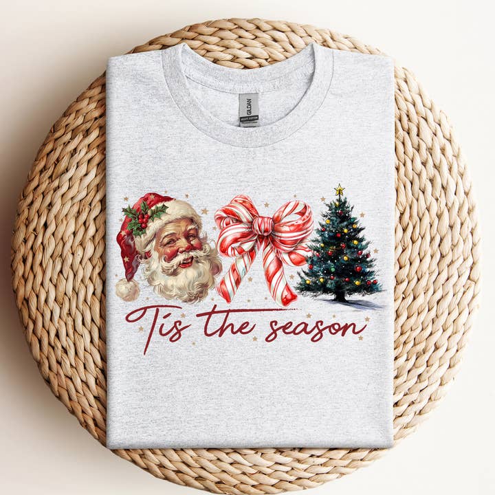 C'est la saison ! T-SHIRT du Père Noël pour la vente par StricklandDesignCo