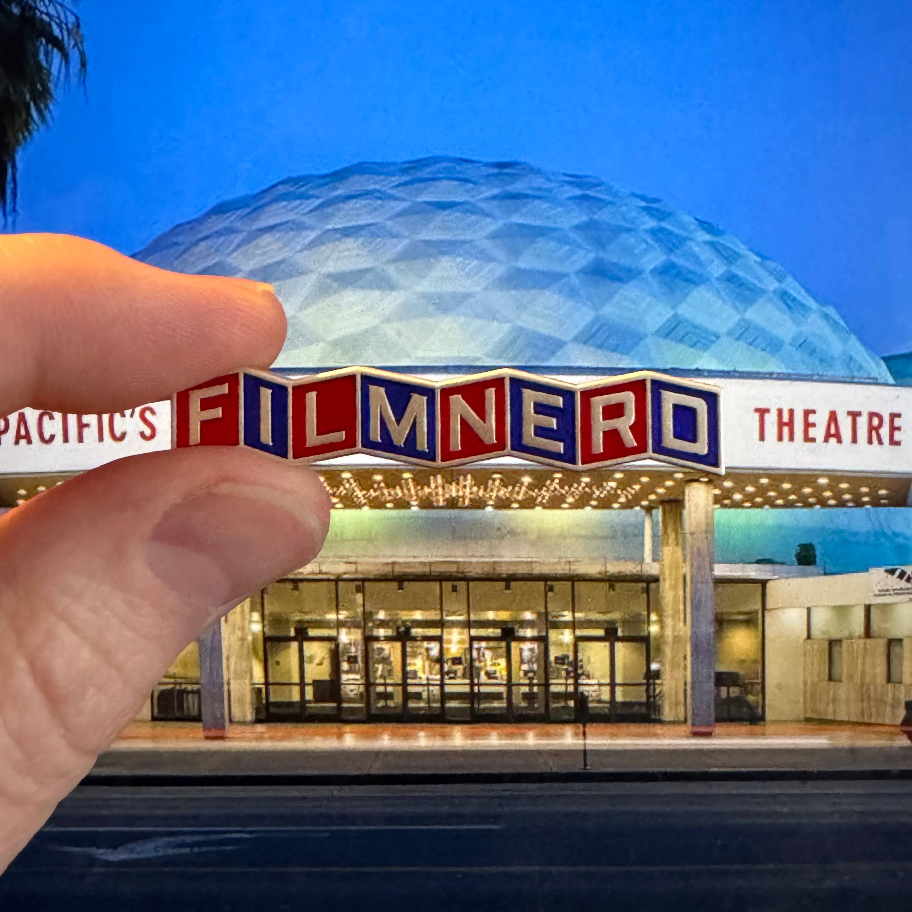 MacGuffin Goods – Engroshandel Reversnål/knap – Filmnørd Emaljepin1