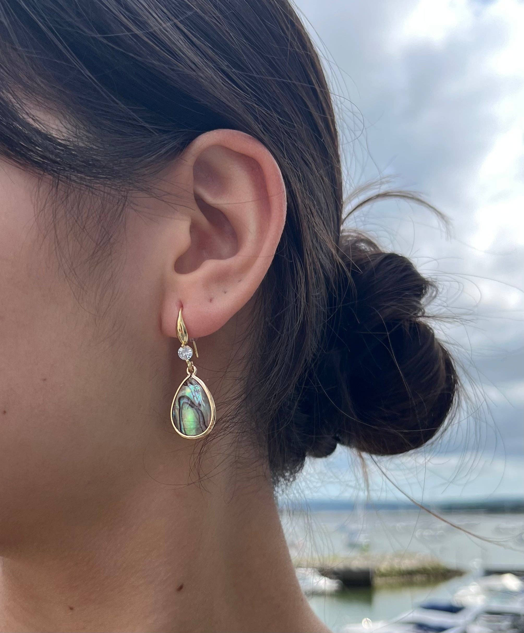 Ocean Ripples – wholesale Dangle earrings – 14ct Gold Plated Abalone Shell Drop Earrings2