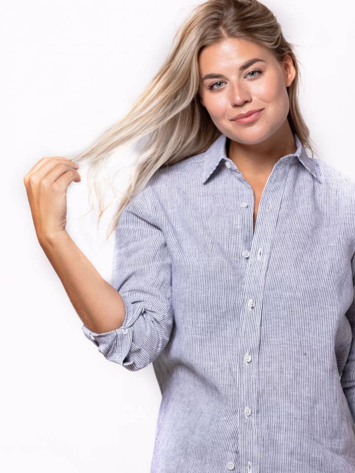 Chemise en lin rayée blanche/grise pour la vente par Emily Phillips Clothing