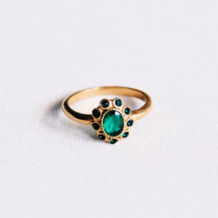 Bazou - Wholesale Multi-Stone Ring - Stainless steel vintage ring with green stones - gold