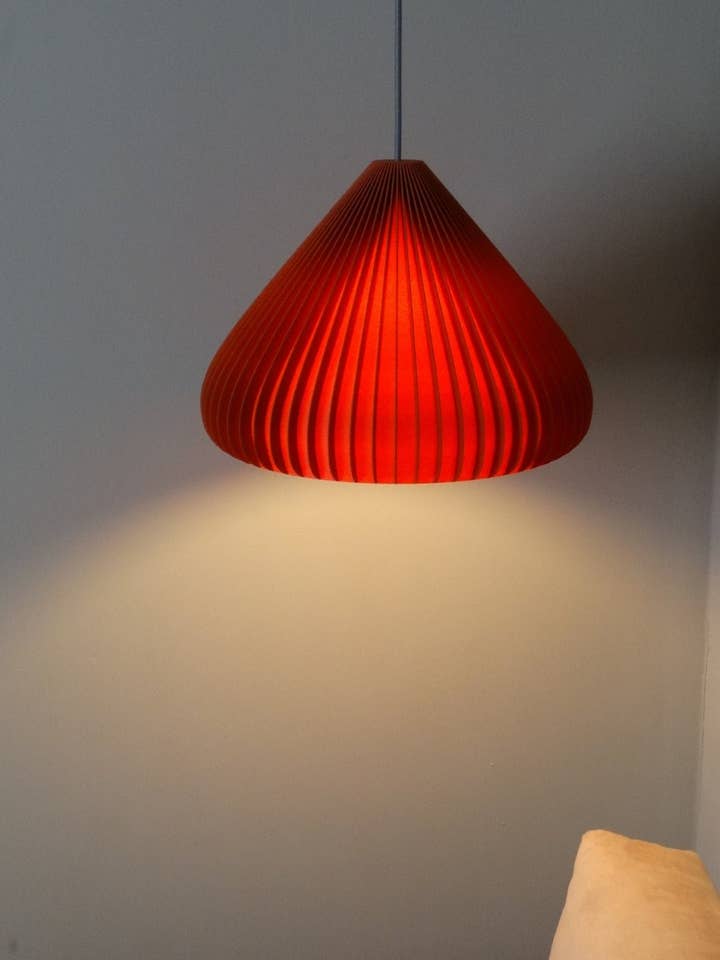 Paralume Nuvia per lampada a sospensione E27 per la vendita all'ingrosso da parte di Roomberry