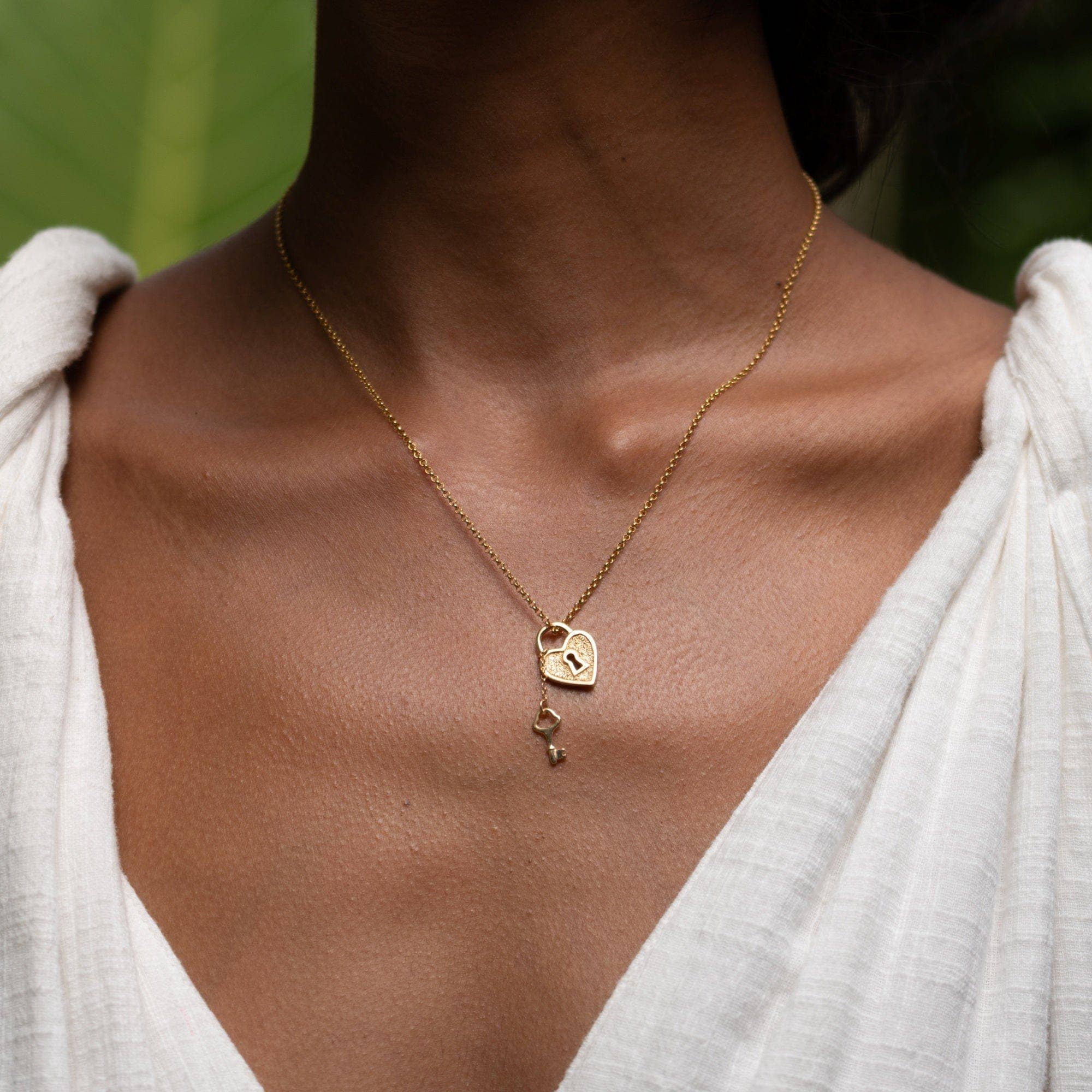 Scream Pretty - Recycled Sterling Silver Jewellery – Colar pingente/pendente por atacado – Colar com Cadeado em Forma de Coração e Chave1