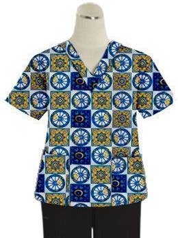 Set de exfoliación con estampado de ruedas azules, media manga, 4 bolsillos para venta al por mayor de Scrubandmore