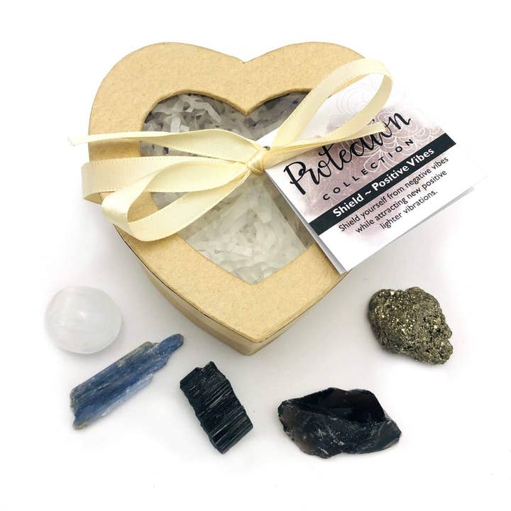 Rock Paradise - Wholesale Spiritual Stone/Crystal - Crystal Healing Protection Set of Stones in Heart Shaped Box