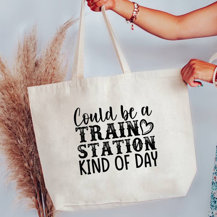 Podría ser una bolsa de mano tipo estación de tren, 2 tamaños para venta al por mayor de Love You a Latte Shop