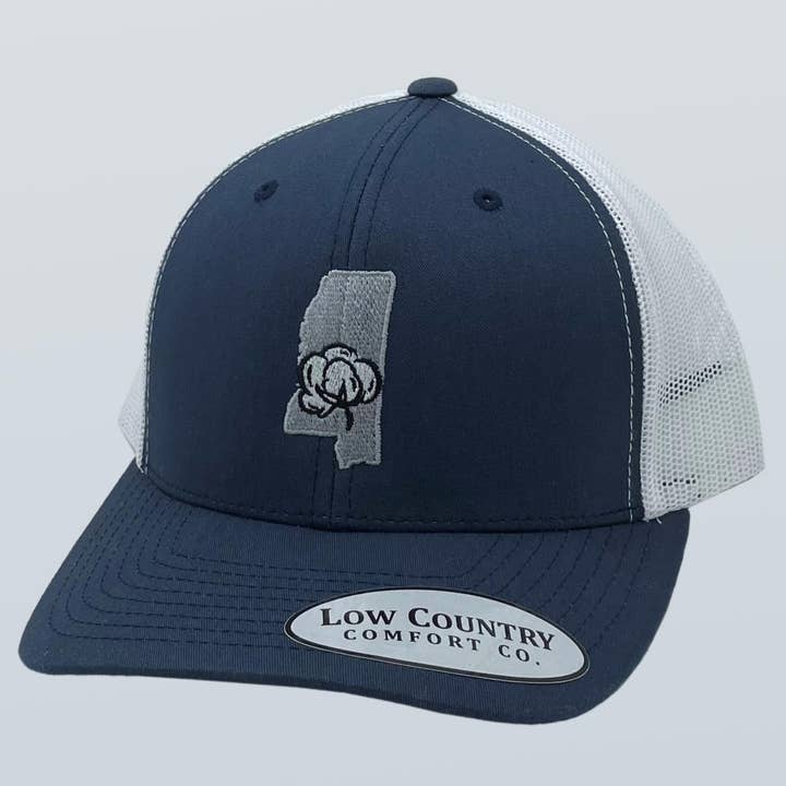 Chapeau bleu marine/blanc en coton Mississippi pour la vente par Riverbed Threads