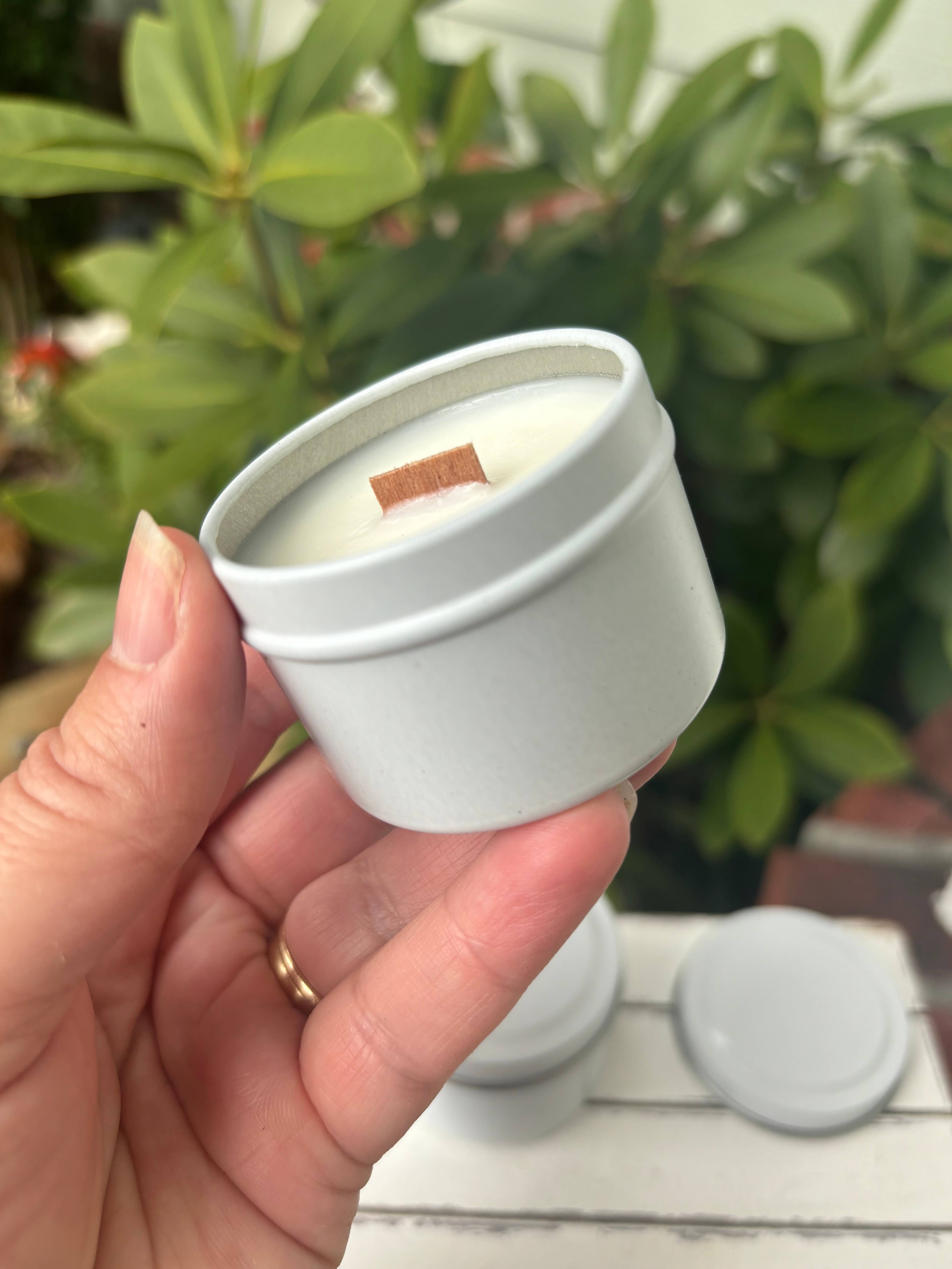 Thy Will Bee Done Apiary - Vente Bougies de voyage - Mini bougies blanches 2 oz, cire de soja végétalienne en vrac avec étiquette privée2