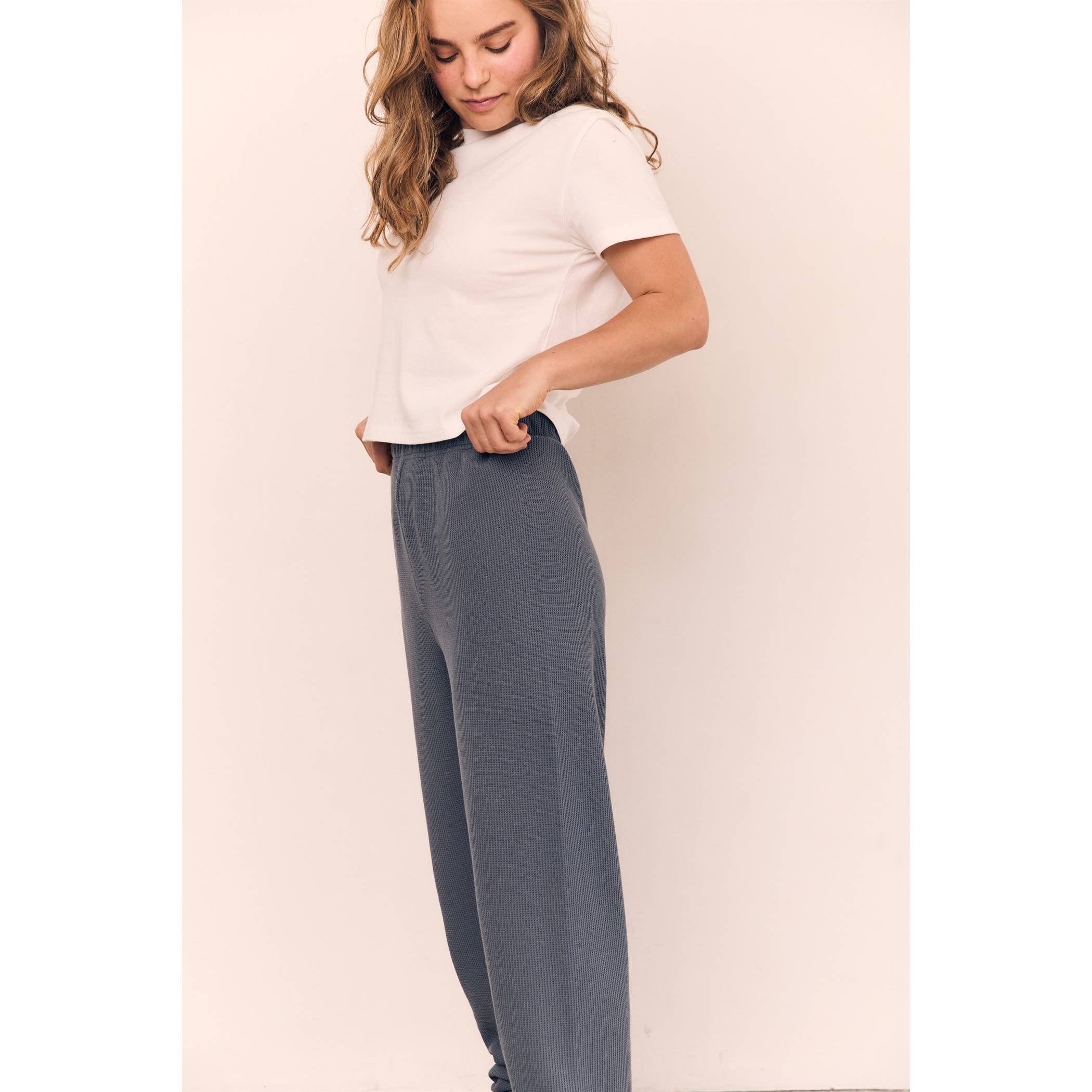 The Blank Lab - Wholesale T-Shirt - Women's - Mineral Washed Cotton Blank Cropped Tee (AAC096)7